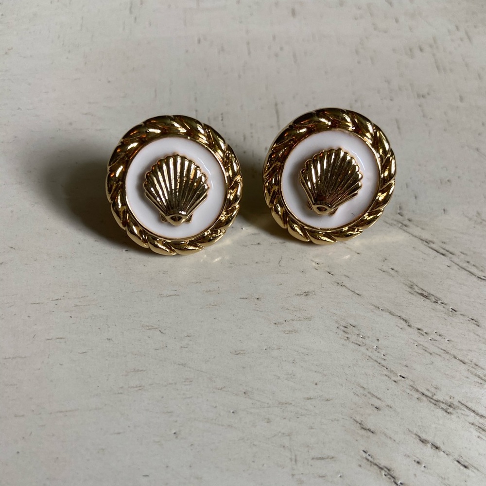 Lilly P. Earrings